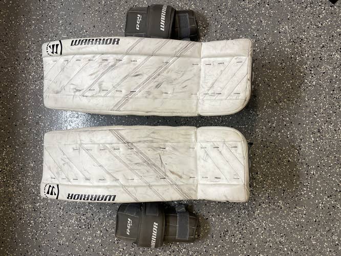 Warrior Ritual G4 Intermediate 31”+1 Goalie Pads