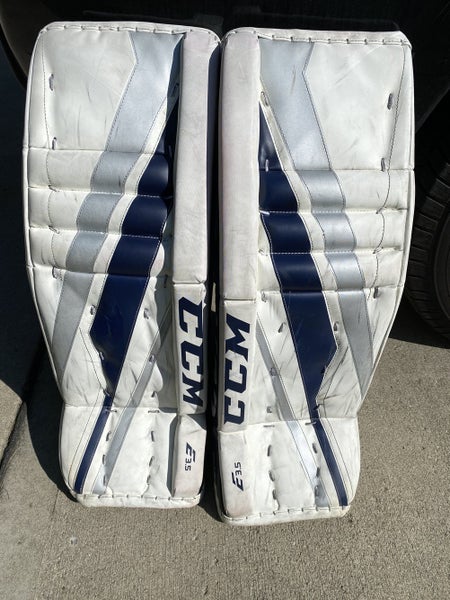 CCM Junior 28+1” Extreme Flex E3.5 Goalie Leg Pads