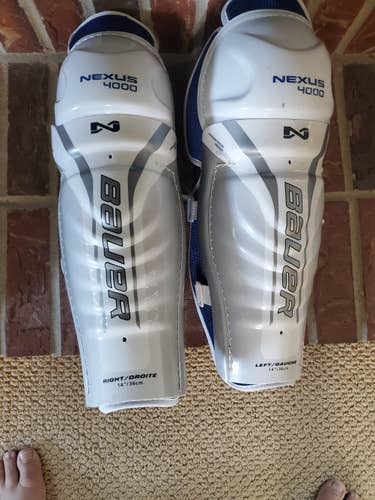 New Bauer Nexus 4000 Shin Pads