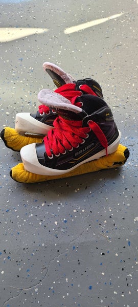 Junior Used Bauer Supreme One.7 Goalie Skates Regular Width Size 2