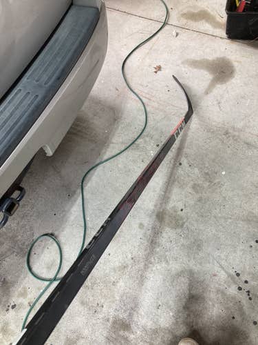 Senior Right Handed Mid Pattern  JetSpeed FT3 Pro Hockey Stick