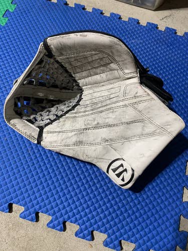 Warrior Goalie Glove Ritual G4 Junior
