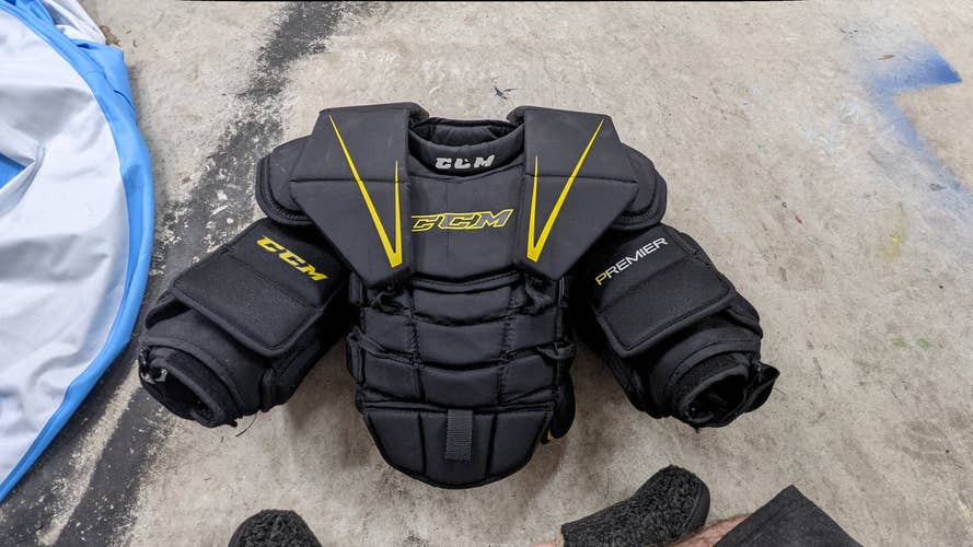 CCM Premier Goalie Chest Protector Junior Used Large/Extra Large