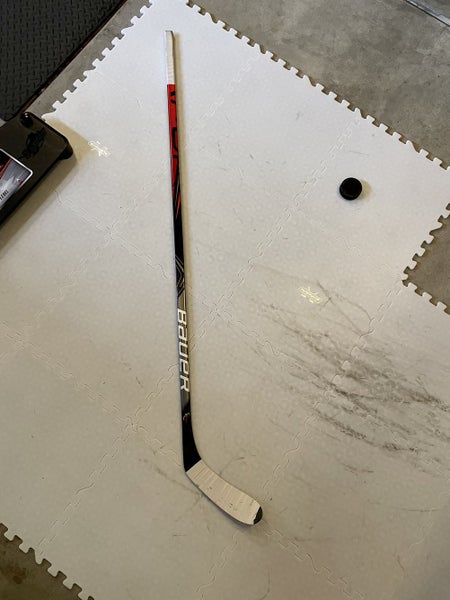 Bauer Flylite Hockey Stick Pro Stock Extended Length - P28, Left Hand, 87 Flex