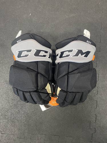Pro stock LA KINGS CCM jet speed gloves 14”