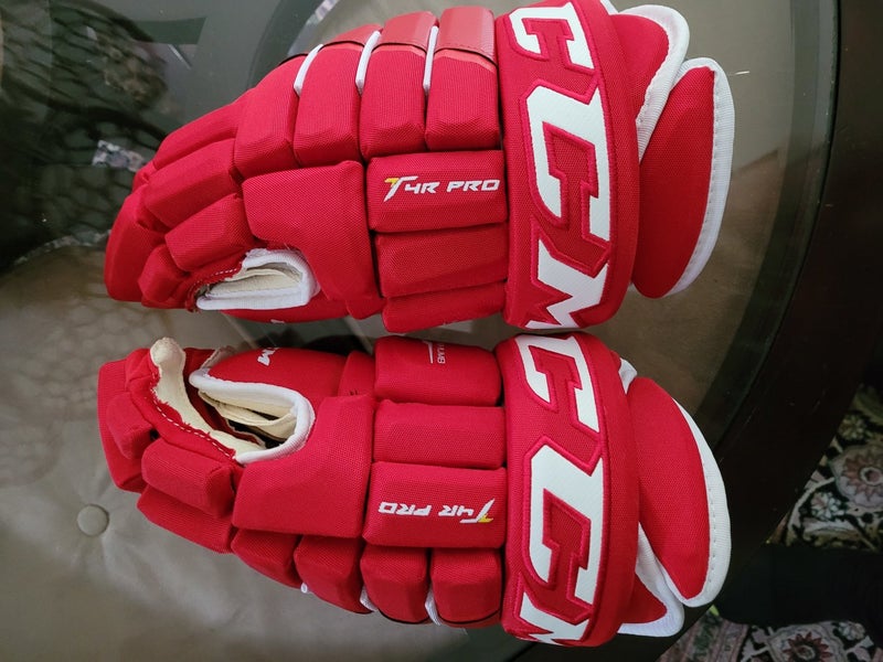 Red New Senior CCM Tacks 4 Roll Pro Gloves 15"