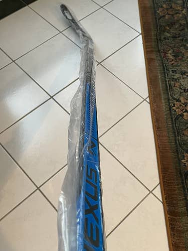 “NEW” Senior Left Hand  Nexus Team Hockey Stick P28 87 Flex