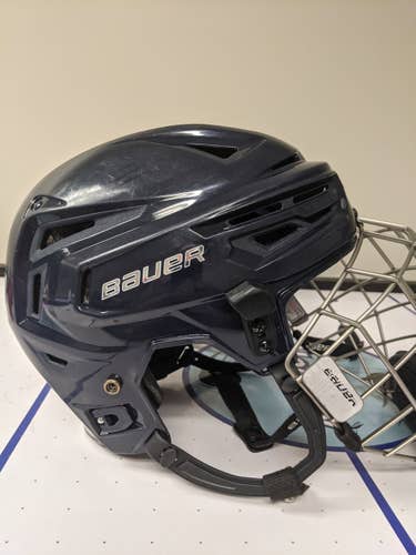 Navy Used Medium Bauer Re-Akt 150 Helmet