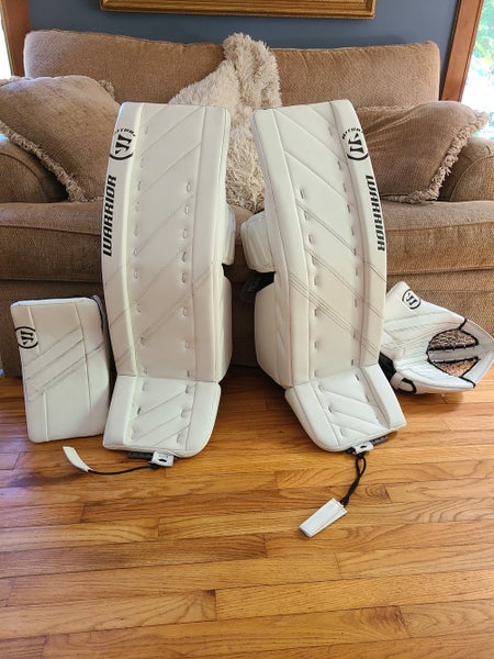 White Used Senior 35" Warrior Regular Ritual G4 Pro Goalie Full Set