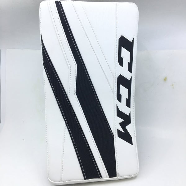 White Senior New CCM Regular Extreme Flex III E3.9