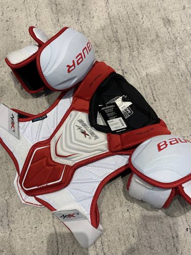 Junior Large Bauer Vapor APX2 Shoulder Pads