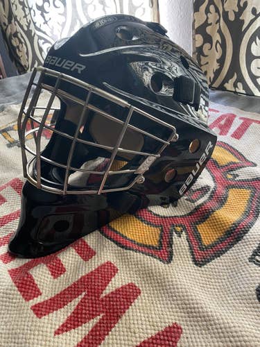 Black Used Bauer NME 3 Goalie Mask