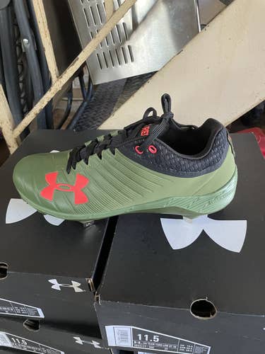 UA Team Yard Low Metal Cleats