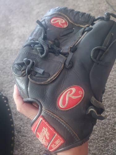 Used Rawlings Right Hand Throw Gold Glove Baseball Glove 11.5"