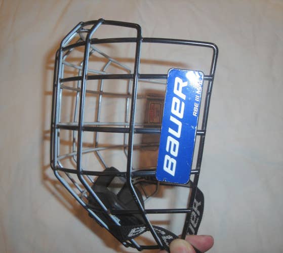 RARE BAUER RBE III OREO CAGE MEDIUM BLACK AND WHITE NCAA