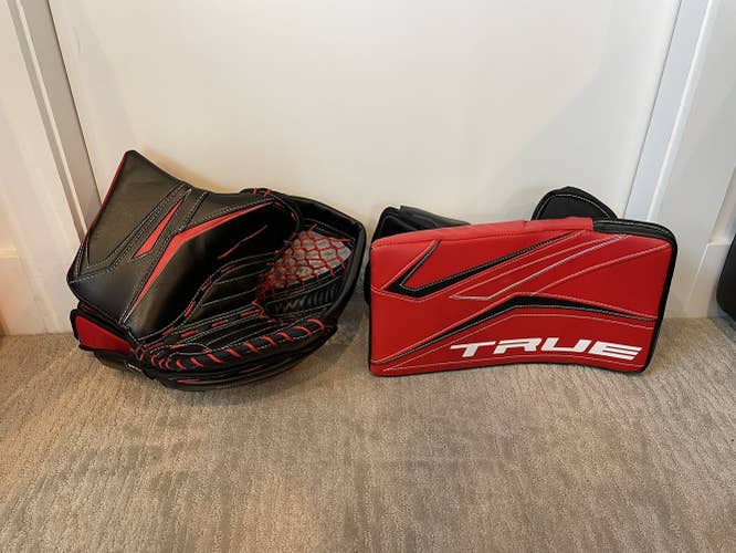 Corey Crawford True L20.1 Glove and Blocker