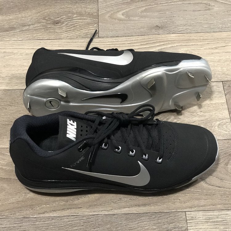 nike baseball cleats 2017
