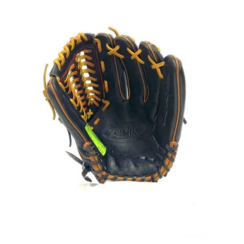 Used Wilson A2k D33 Fielders Glove Right Hand Throw 11 3 4"
