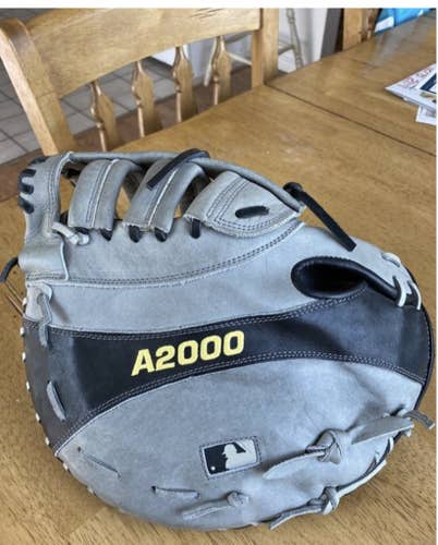 Gray Used Wilson Right Hand Throw First Base A2000 Baseball Glove 12"