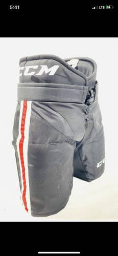 Like New Black Medium +1 CCM Pro Stock hp31 Hockey Pants