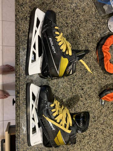 New Senior Bauer Ultrasonic Hockey Goalie Skates Regular Width Size 10.5