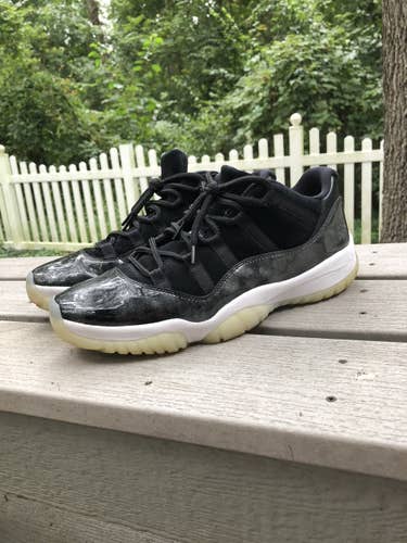 Jordan 11 low Barons