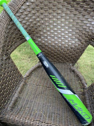 Easton Mako 30 -10 2 5/8 Barrel Bat