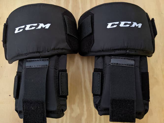 New SR CCM Premier Goalie Knee Guards/Pads