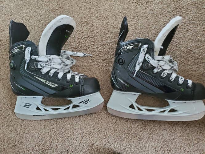 Junior Used CCM RibCor 42K Hockey Skates Regular Width Size 1.5