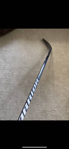 Senior Right Handed Widow Hockey Stick