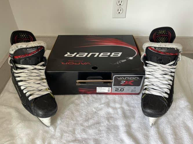 Junior Used Bauer Vapor 2X Hockey Skates Regular Width Size 2