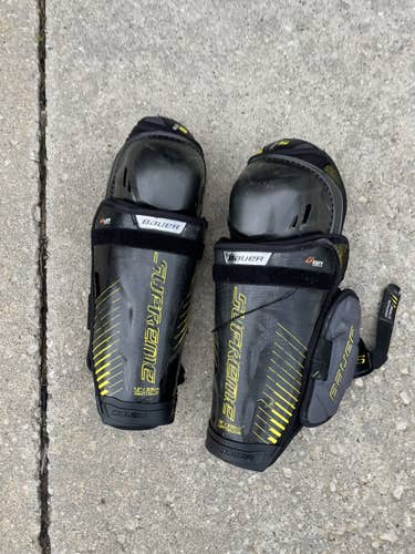 Senior Bauer  Supreme 1S Shin Pads