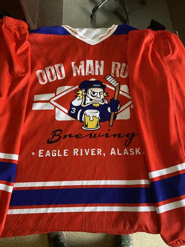 Alaskan ERHL Brewery Jersey And Socks Used Large Other Pro Stock Jersey