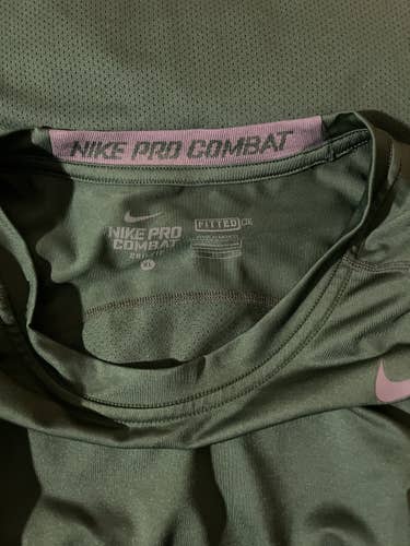 NWOT Nike S/S fitted Green Pro Combat Size XL