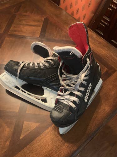 Bauer Vapor X300 player skates