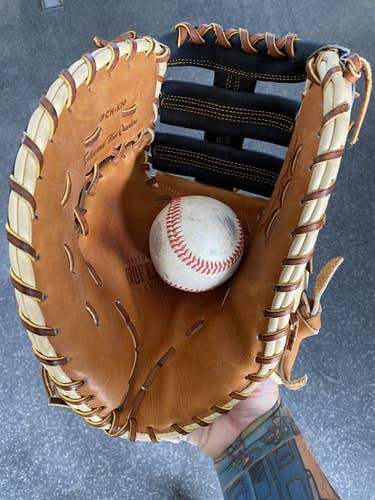 Easton Hybrid First Base Glove LHT