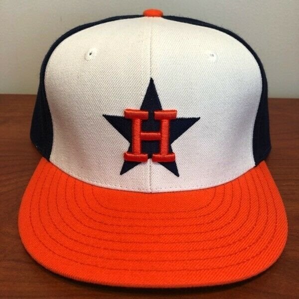 white astros hat