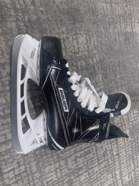 Senior Bauer Extra Wide Width Pro Stock Size 10 Supreme 1S Hockey Skates