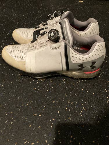 White Men's Size 8.5 (Women's 9.5) Under Armour Golf Shoes