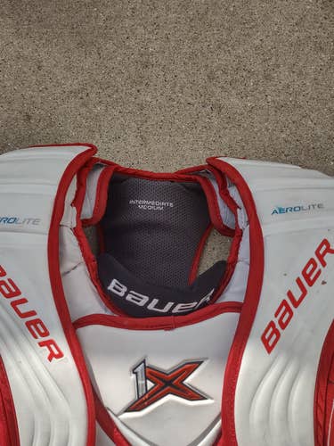 Intermediate Used Medium Bauer Vapor 1X Goalie Chest Protector