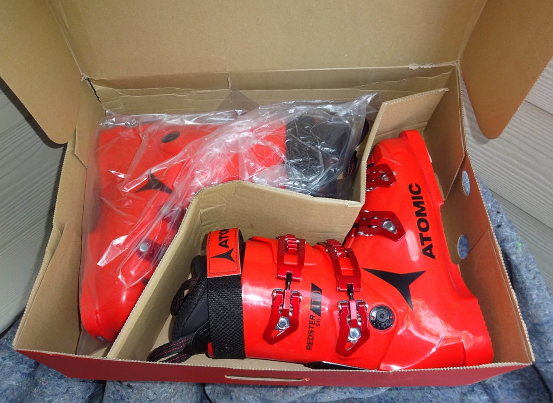 2022 Atomic Redster STI 70LC Ski Boots NEW! Size 27.5 | SidelineSwap