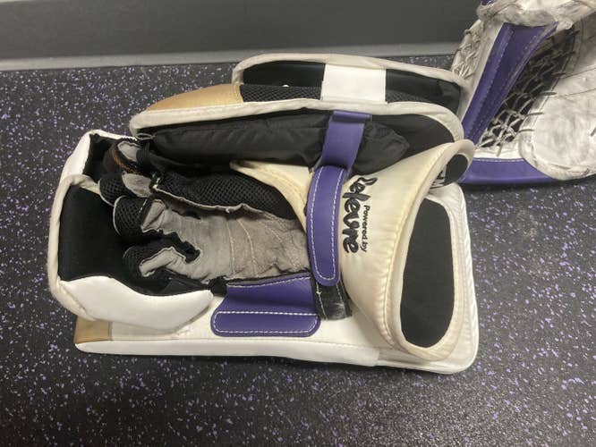 Purple Used Senior 32" CCM Regular Extreme Flex III Goalie Full Set