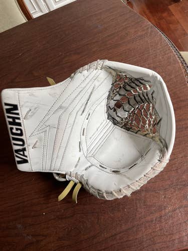 Vaughn V9 Pro Carbon Glove
