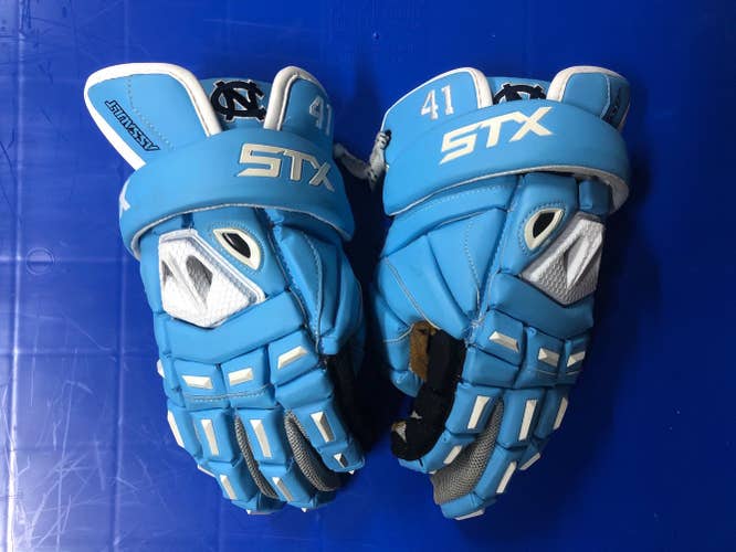 **BRAND NEW UNC** STX 13" Assault Lacrosse Gloves