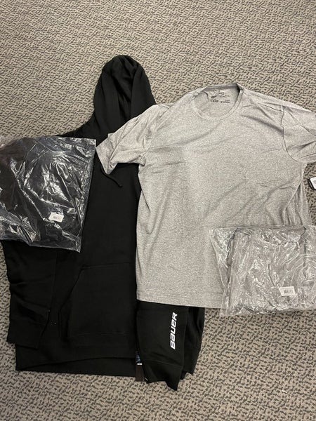 BAUER XL Core sweatshirt and XL TEAM TEC t-shirt 2 pack!!