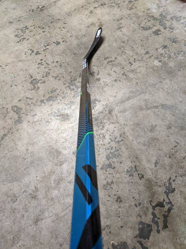 New SR Bauer RH Nexus Geo Hockey Stick Toe Pattern P28 77 Flex