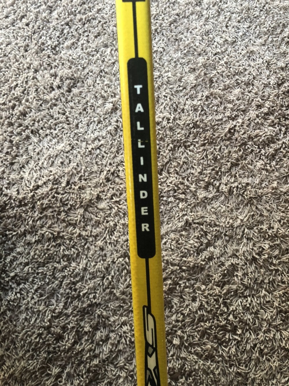 Easton Synergy Yellow One Piece Stick - Senior