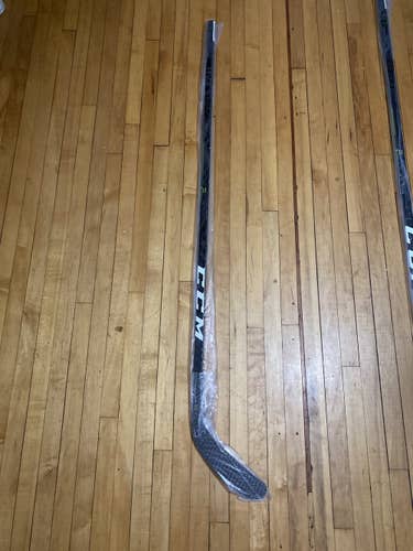 Brand New Senior Right Handed Mid Pattern RibCor Trigger 3D PMT Hockey Stick