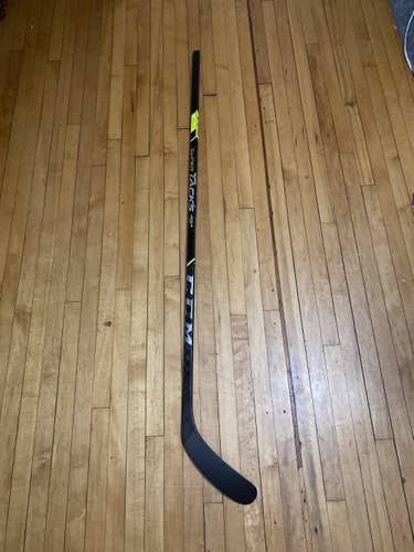 Gently Used Senior Right Handed Mid Pattern RibCor Trigger 4 Pro Hockey Stick