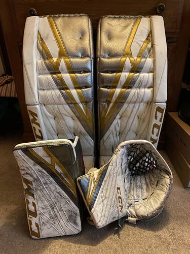 CCM  Eflex4 full Las Vegas Golden Knights Goalie Leg Pads and Gloves